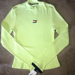TOMMY HILFIGER NEON GREEN LONG SLEEVE